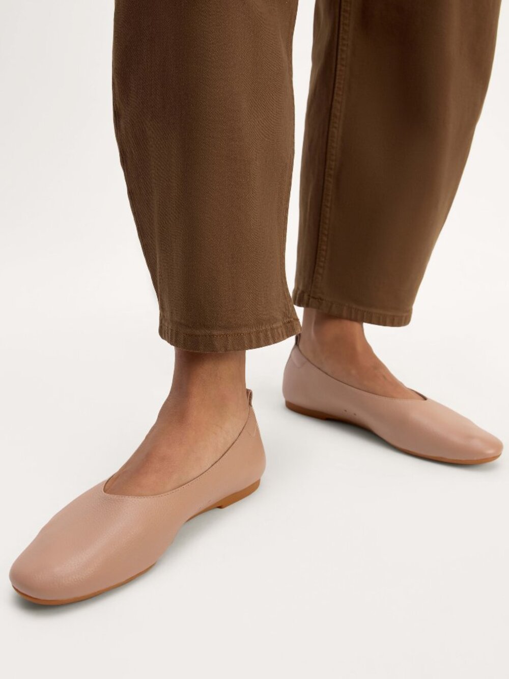 Everlane Day Glove Flat in Tan Size 8.5